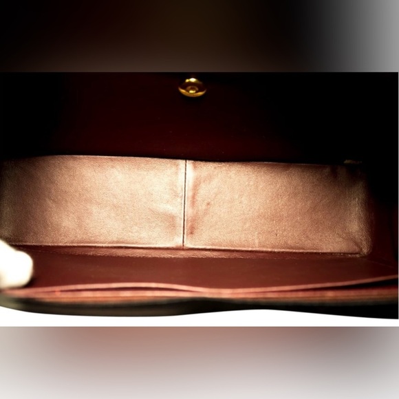 Vintage CHANEL Jumbo 11” Flap Bag - Picture 7 of 11